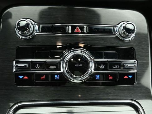 Certified 2023 Lincoln Nautilus Reserve w/ Equipment Group 202A image 19