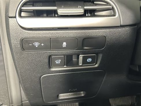 Used 2025 Hyundai Palisade SEL FWD image 19