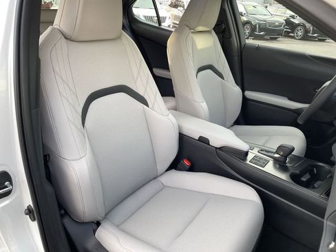 Used 2025 Lexus UX 300h AWD image 14