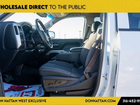 Used 2018 Chevrolet Camaro LT image 3