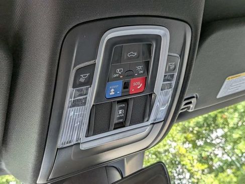 Used 2023 RAM 1500 Laramie AWD/4WD image 23