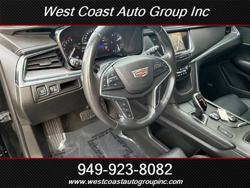Used 2017 Cadillac XT5 Luxury w/ Driver Awareness Package FWD image 9