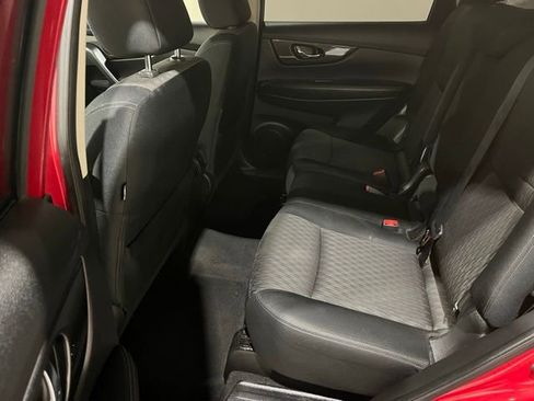Used 2017 Nissan Rogue S AWD/4WD image 20