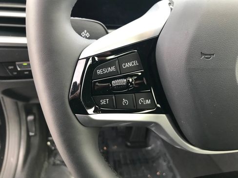 Used 2025 BMW i4 xDrive40i w/ Premium Package image 16