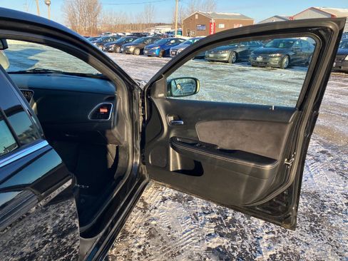 Used 2013 Chrysler 200 Limited image 13