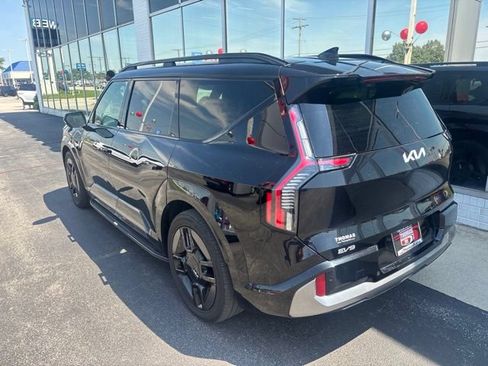 Certified 2024 Kia EV9 GT-Line AWD/4WD image 9