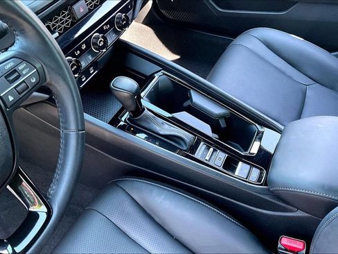 Used 2024 Honda Accord Sport image 15