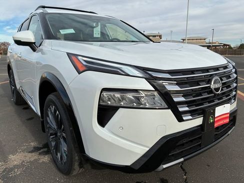 New 2026 Nissan Rogue Platinum w/ Platinum Premium Package image 8