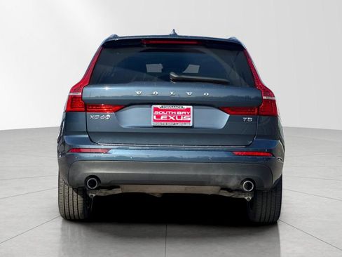 Used 2020 Volvo XC60 T5 Momentum w/ Protection Package Premier image 5