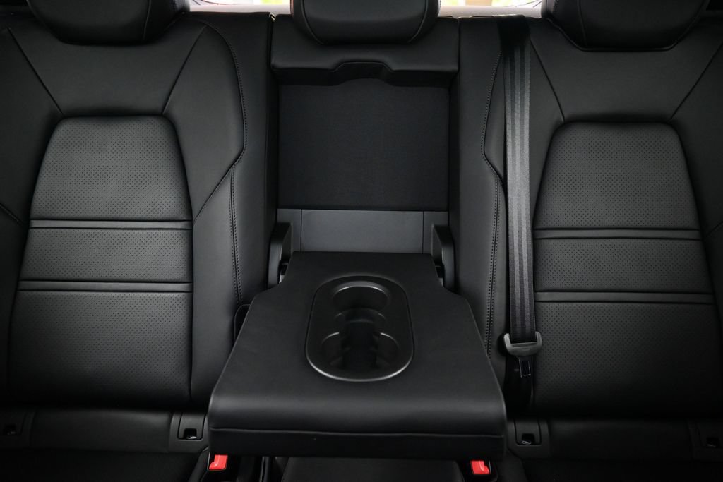 Certified 2026 Porsche Cayenne GTS AWD/4WD image 21
