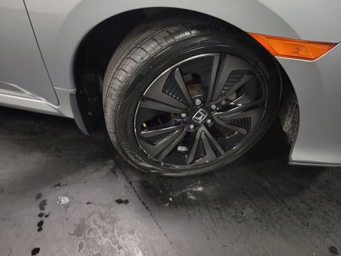 Used 2019 Honda Civic EX-L image 10