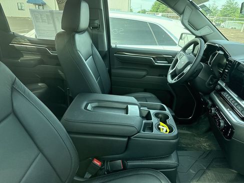 Used 2026 Chevrolet Silverado 1500 RST w/ RST Select Package AWD/4WD image 5