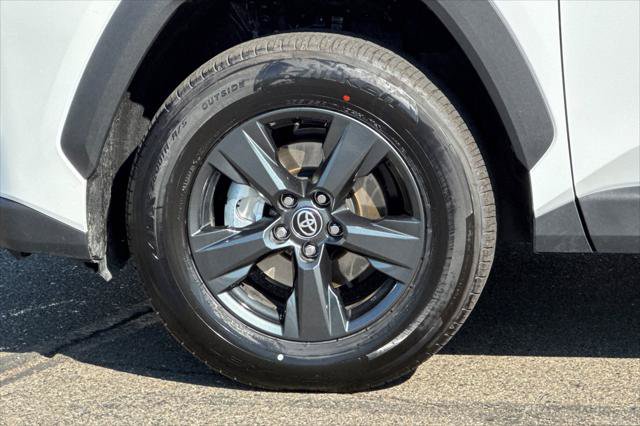 Certified 2026 Toyota RAV4 LE AWD/4WD image 30