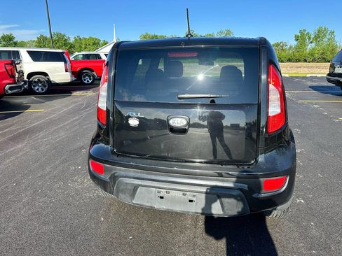 Used 2012 Kia Soul + FWD image 7