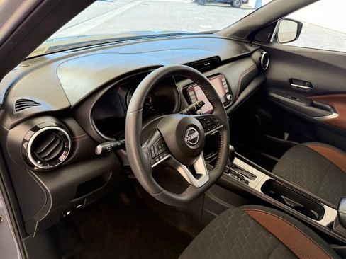 Used 2024 Nissan Kicks SR FWD image 28