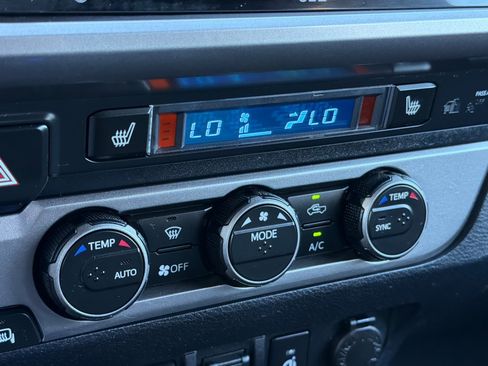 Used 2023 Toyota Tacoma Limited w/ Nightshade Package AWD/4WD image 17