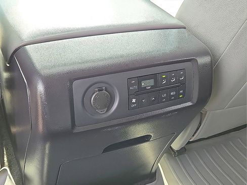 Used 2017 Toyota Sequoia SR5 w/ Premium Package image 17