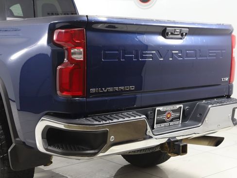 Used 2021 Chevrolet Silverado 2500 LTZ w/ LTZ Texas Edition AWD/4WD image 21
