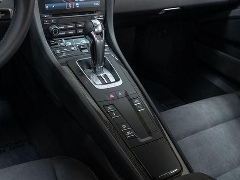 Certified 2021 Porsche 718 Cayman GT4 RWD image 29