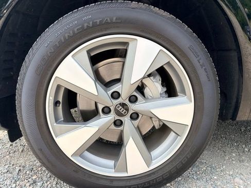 Certified 2024 Audi Q5 2.0T Premium Plus AWD/4WD image 5