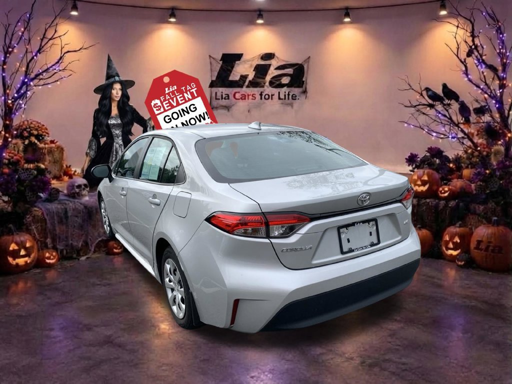 Used 2024 Toyota Corolla LE FWD image 5
