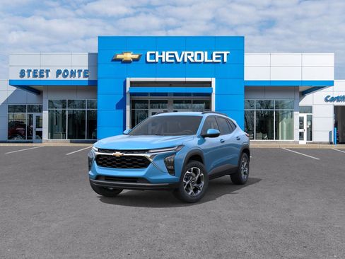 New 2025 Chevrolet Trax LT w/ Driver Confidence Package image 32