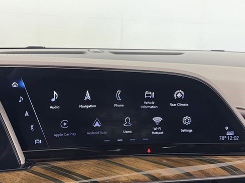 Certified 2023 Cadillac Escalade ESV Premium Luxury Platinum w/ LPO, Radiant Package AWD/4WD image 22