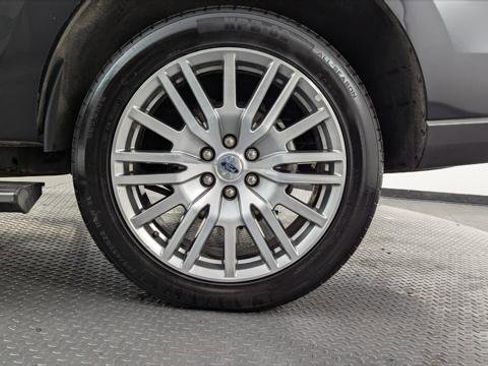 Used 2024 Ford Expedition Limited image 32