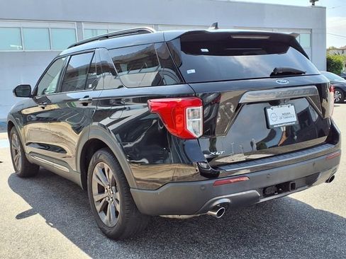 Used 2022 Ford Explorer XLT w/ Equipment Group 202A RWD image 3