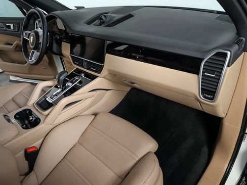 Certified 2023 Porsche Cayenne image 24