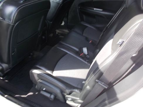 Used 2017 Dodge Journey Crossroad w/ Popular Equipment Group FWD image 25