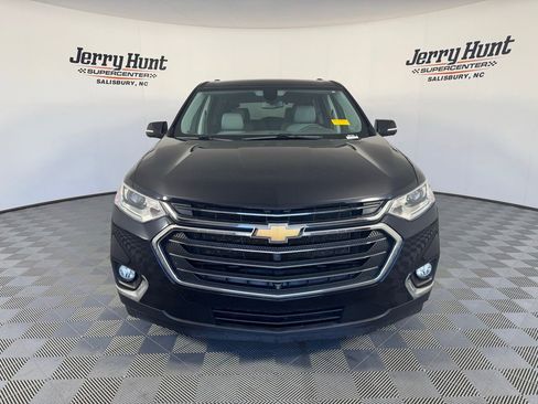 Used 2020 Chevrolet Traverse LT w/ LT Premium Package FWD image 6