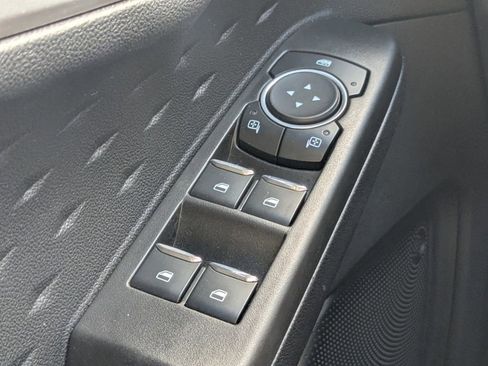 Certified 2020 Ford Escape SE image 27