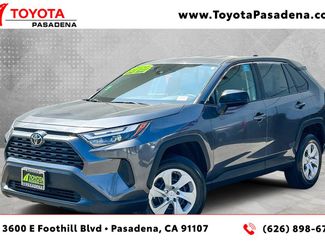 Used 2024 Toyota RAV4 LE video 1