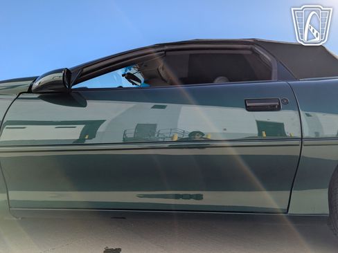 Used 1996 Chevrolet Camaro Z28 image 31