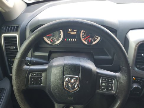 Used 2016 RAM 1500 Classic SLT image 19