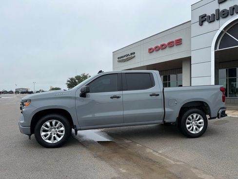 Used 2025 Chevrolet Silverado 1500 Custom RWD image 2