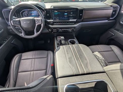 Used 2025 Chevrolet Silverado 1500 High Country w/ Midnight Edition AWD/4WD image 11