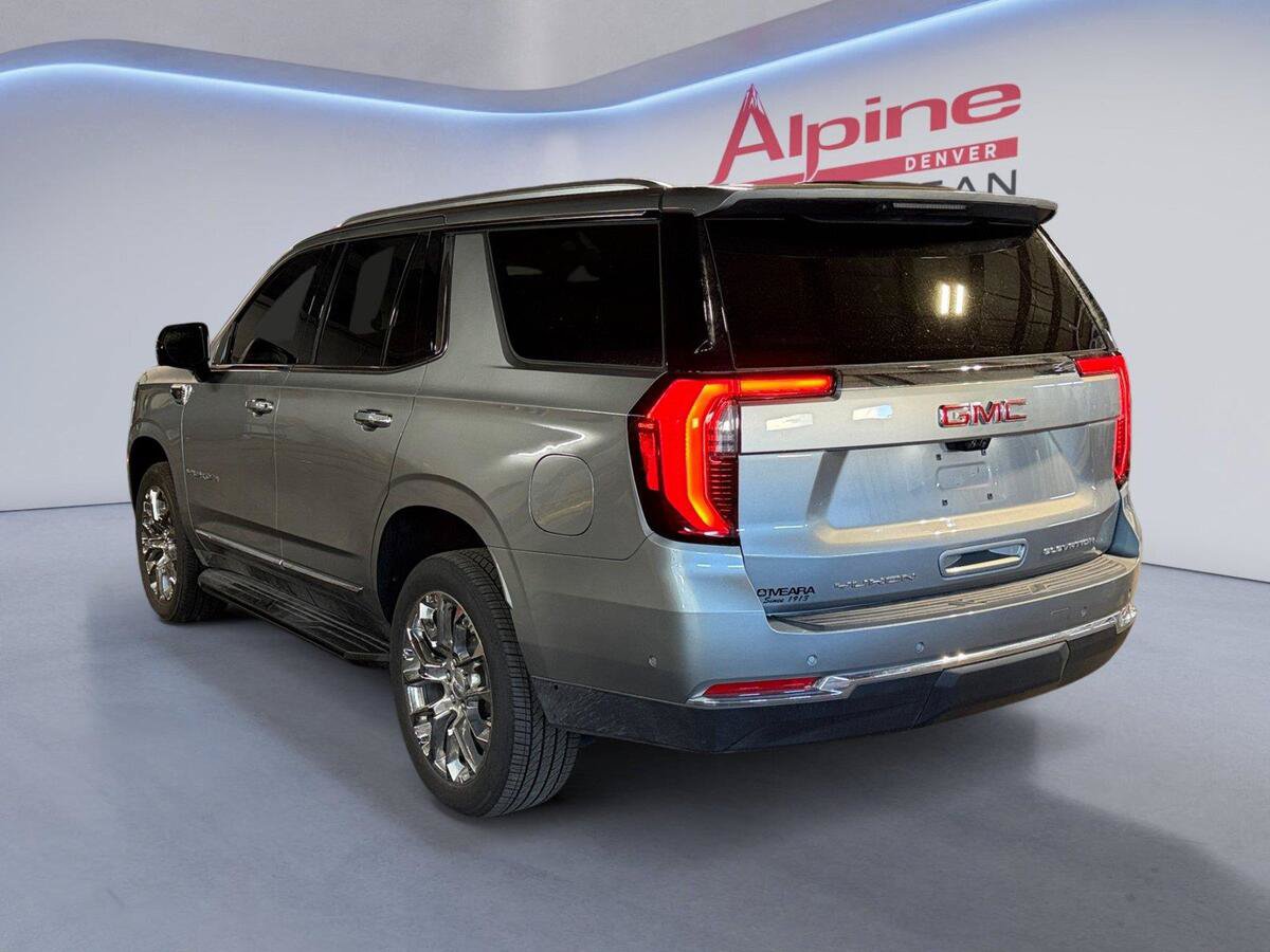 Used 2026 GMC Yukon Elevation w/ Elevation Premium Package AWD/4WD image 3
