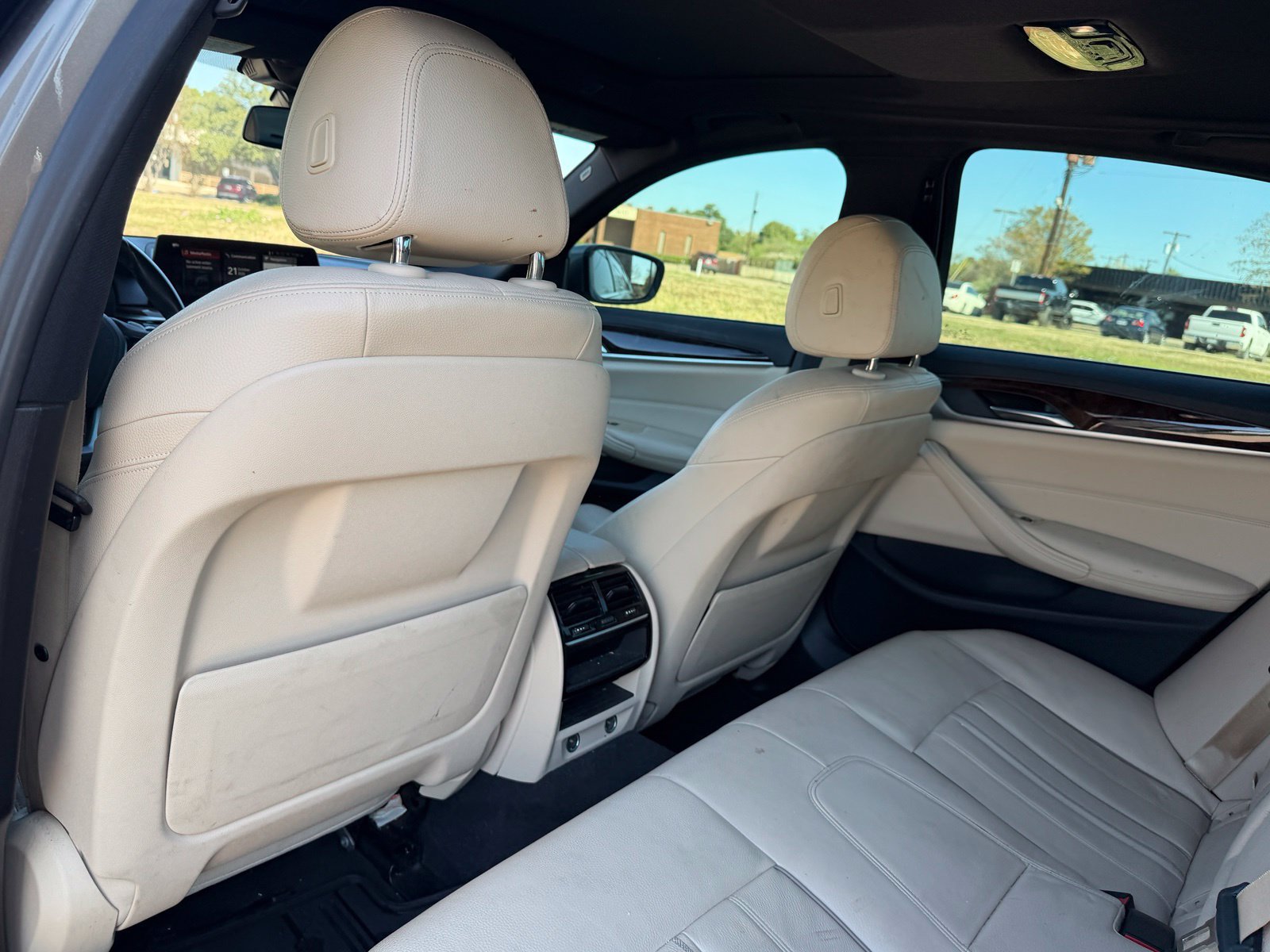 Used 2018 BMW 530i w/ Premium Package RWD image 34