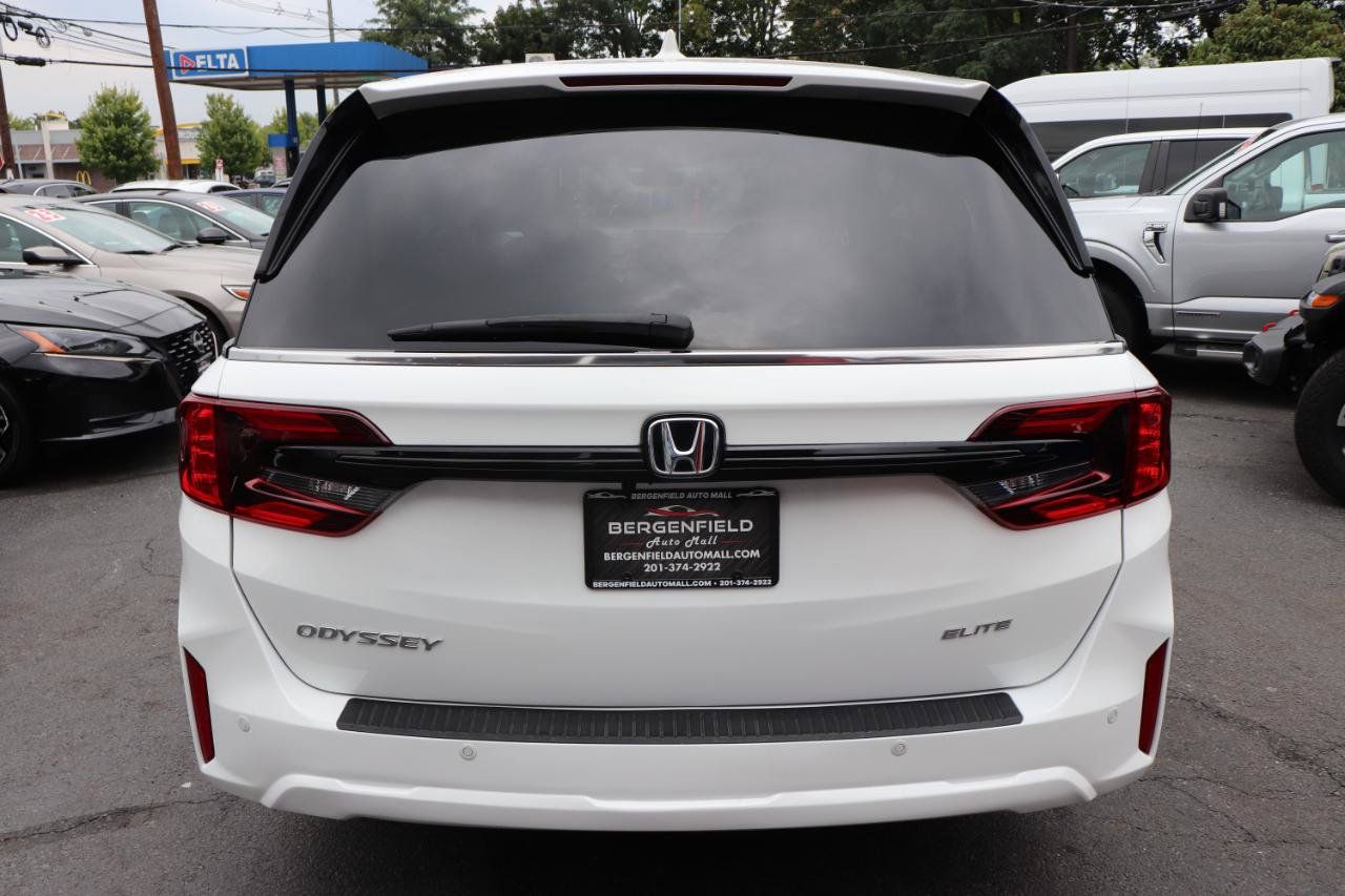 Used 2026 Honda Odyssey Elite image 4