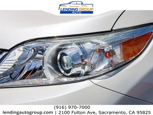 Used 2020 Toyota Sienna XLE Premium image 7