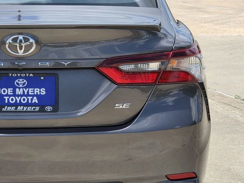 Used 2024 Toyota Camry SE FWD image 10