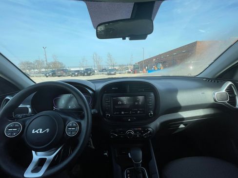 Used 2025 Kia Soul LX w/ LX Technology Package image 31
