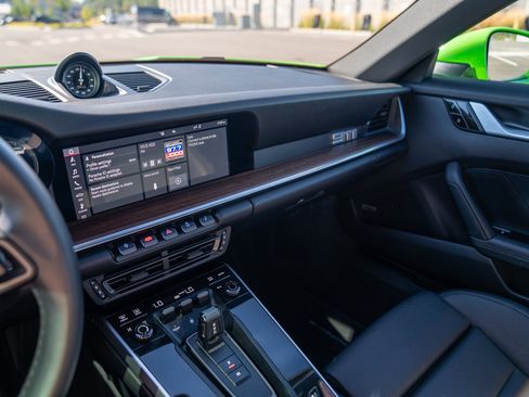Certified 2020 Porsche 911 Carrera RWD image 15