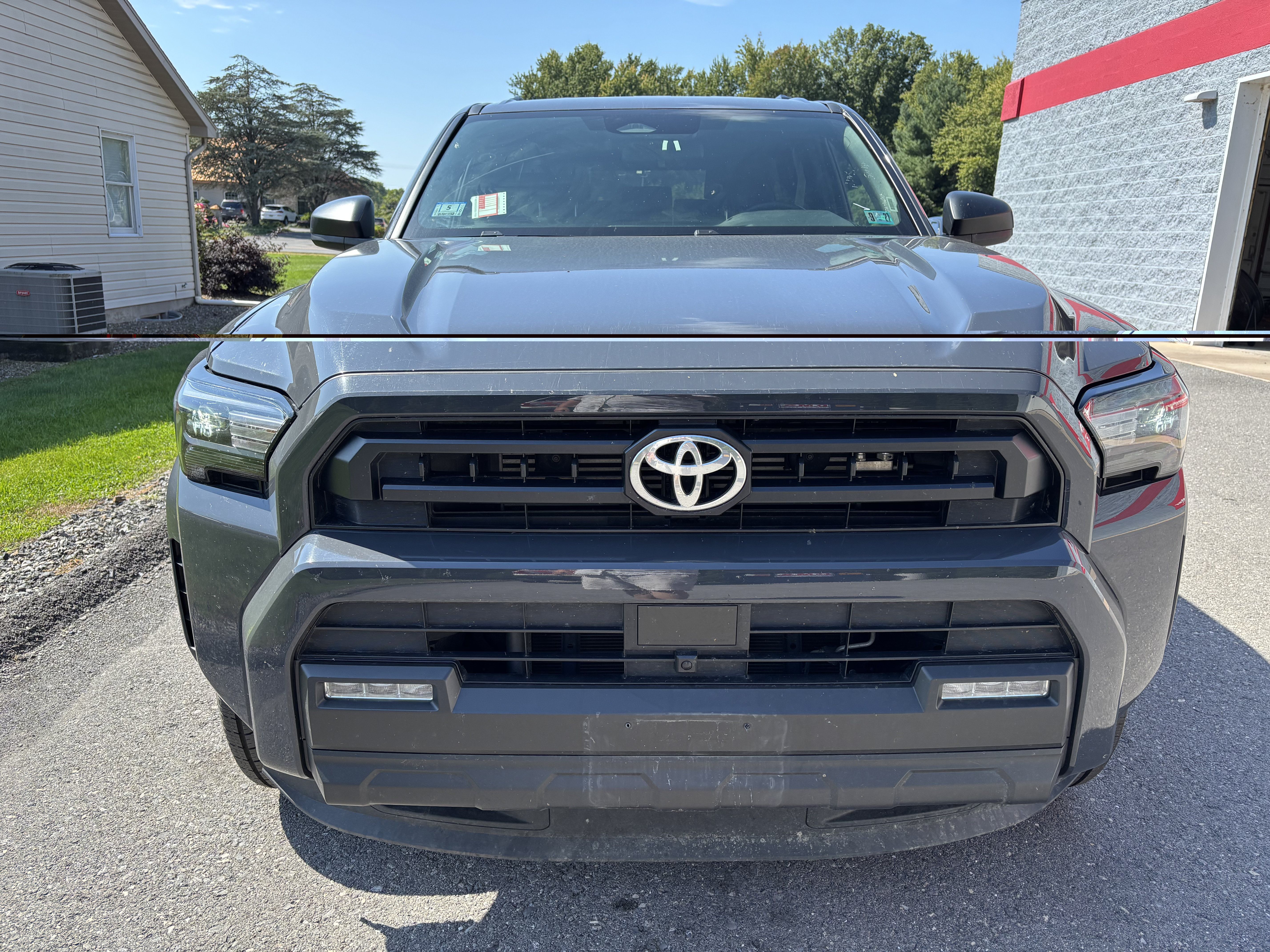 Used 2025 Toyota 4Runner SR5 AWD/4WD image 9
