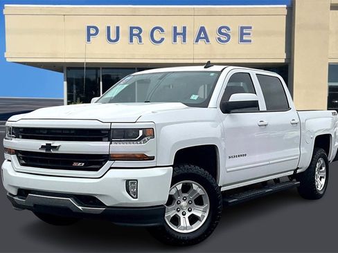 Used 2017 Chevrolet Silverado 1500 LT w/ All Star Edition image 3