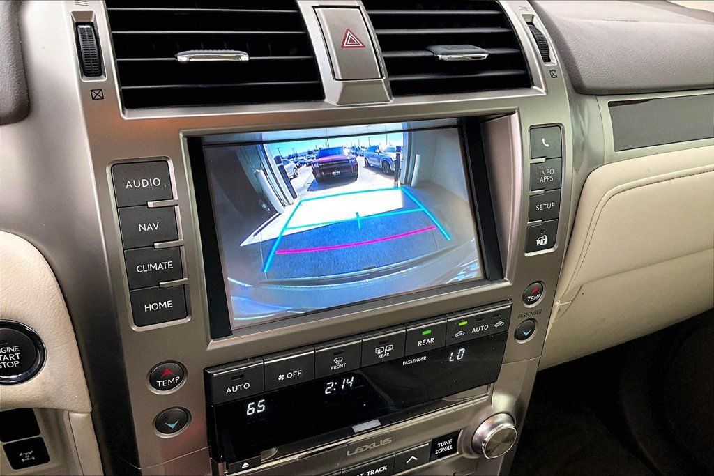 Used 2018 Lexus GX 460 Luxury w/ Preferred Accessory Package AWD/4WD image 27