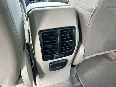 Used 2014 Ford C-MAX SE FWD image 35