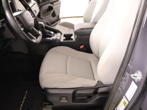 Used 2024 Toyota Tacoma 2WD Double Cab image 10